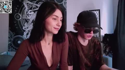 Snapshot of sweathome chatting on 12, 10, 2025 sweaties3 online show from 12, 10, 2025