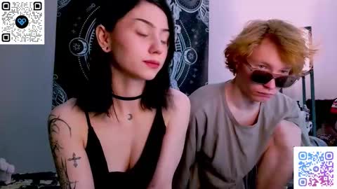 Snapshot of sweathome chatting on 22, 11, 2025 sweaties3 online show from 22, 11, 2025