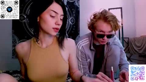 Snapshot of sweathome chatting on 23, 11, 2025 sweaties3 online show from 23, 11, 2025