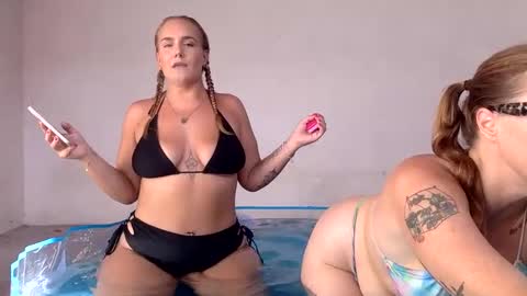 Snapshot of swedish_candii chatting on 6, 1, 2025 Swedish Candii online show from 6, 1, 2025