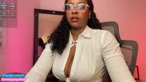 Snapshot of sweer_oshun chatting on 8, 10, 2025 Evangeline online show from 8, 10, 2025