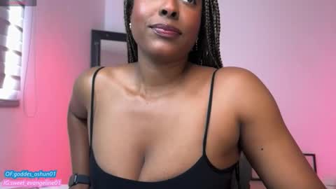 Snapshot of sweer_oshun chatting on 14, 11, 2025 Evangeline online show from 14, 11, 2025