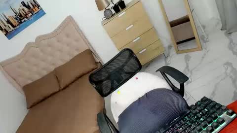 sweet18_jasmine online show from 13, 3, 2026