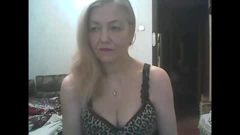 Snapshot of sweet4blonde67 chatting on 8, 1, 2025 sweet4blonde67 online show from 8, 1, 2025