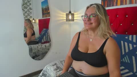 Carolina online show from 29, 9, 2025