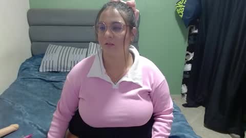Nikol online show from 4, 3, 2025