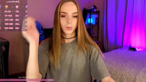 Snapshot of sweet_ali3s chatting on 20, 10, 2025 Call me Alis online show from 20, 10, 2025