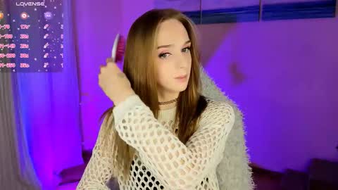 Snapshot of sweet_ali3s chatting on 23, 11, 2025 Call me Alis online show from 23, 11, 2025