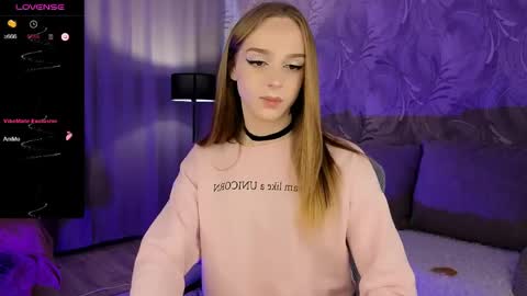 Snapshot of sweet_ali3s chatting on 8, 3, 2026 Call me Alis online show from 8, 3, 2026