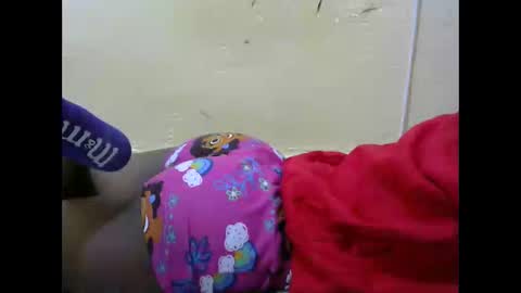 Snapshot of sweet_amor254 chatting on 7, 11, 2025 Silvia online show from 7, 11, 2025