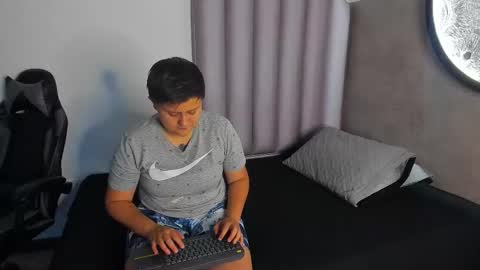 Andrea Y Melisa online show from 21, 9, 2025