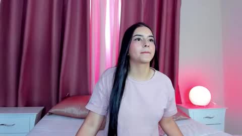 Aura  online show from 18, 3, 2026