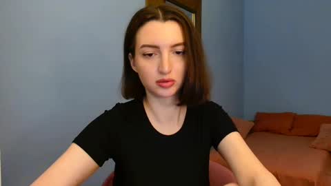 Snapshot of sweet_baby_miranda_ chatting on 3, 12, 2024 Miranda online show from 3, 12, 2024