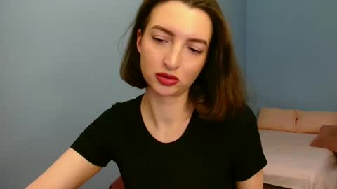 Snapshot of sweet_baby_miranda_ chatting on 12, 12, 2024 Miranda online show from 12, 12, 2024