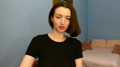 Snapshot of sweet_baby_miranda_ chatting on 17, 12, 2024 Miranda online show from 17, 12, 2024