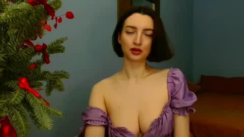 Snapshot of sweet_baby_miranda_ chatting on 28, 12, 2024 Miranda online show from 28, 12, 2024