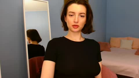 Snapshot of sweet_baby_miranda_ chatting on 1, 2, 2025 Miranda online show from 1, 2, 2025