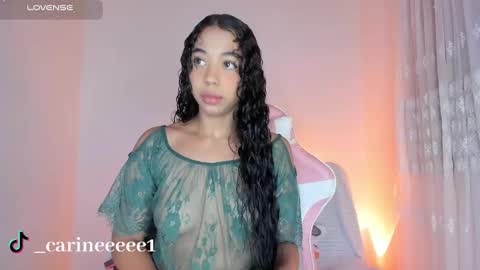 Snapshot of sweet_carine chatting on 7, 1, 2025 camil online show from 7, 1, 2025