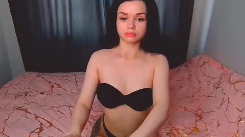 Snapshot of sweet_cherry1808 chatting on 22, 9, 2025 Sofia online show from 22, 9, 2025