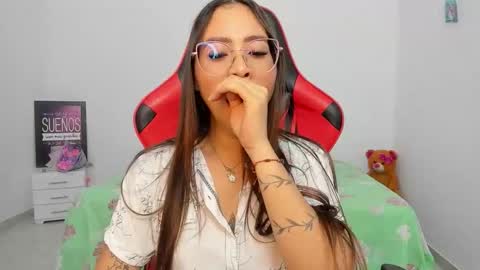 sweet_coral_ online show from 4, 2, 2026