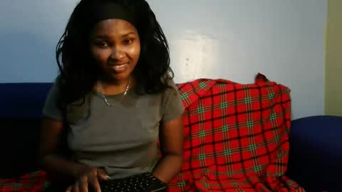 sweet_dollo online show from 28, 9, 2025