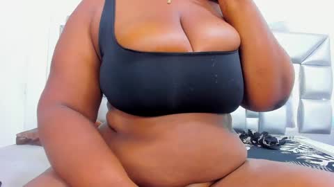 Snapshot of sweet_ebonyyx chatting on 23, 1, 2025 Sara online show from 23, 1, 2025