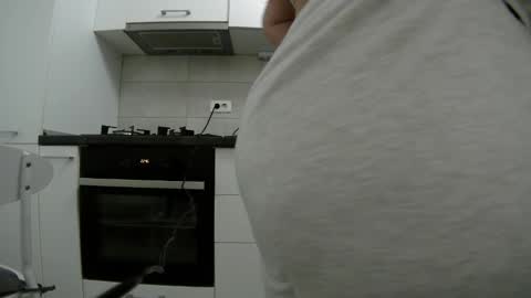 Snapshot of sweet_ella chatting on 10, 12, 2024 online show from 10, 12, 2024