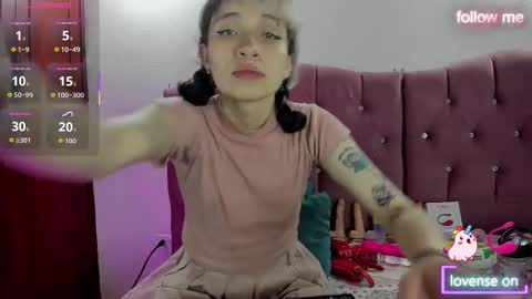  emmili  online show from 20, 10, 2025