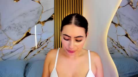 sweet_flame_ online show from 10, 9, 2025