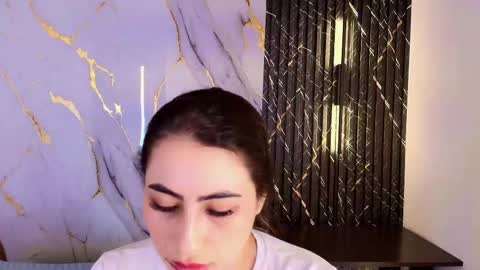 sweet_flame_ online show from 14, 9, 2025