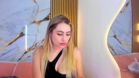 sweet_flame_ online show from 15, 10, 2025