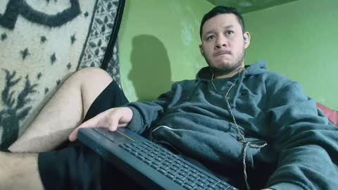sweet_guy36 online show from 28, 9, 2025