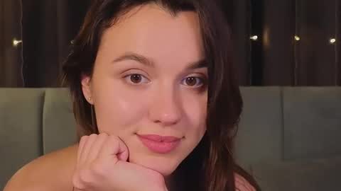 Snapshot of sweet_haeven chatting on 14, 1, 2025 Im Mia.LOVELY PATTERNS 100 120 160 200 my toy buzzes from 2 tip online show from 14, 1, 2025