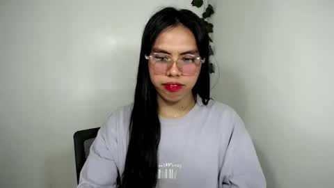 Snapshot of sweet_kyline69 chatting on 23, 11, 2025 sweet_kyline69 online show from 23, 11, 2025