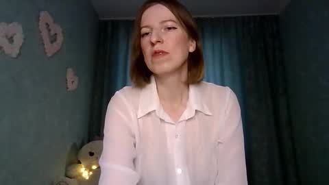 sweet_lilbunny online show from 17, 9, 2025