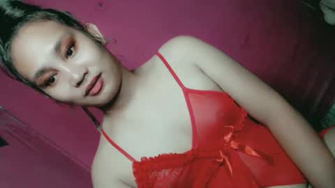 SWEET LOVE online show from 4, 1, 2025