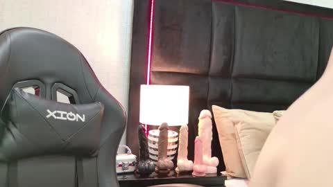 Luciana online show from 12, 11, 2025