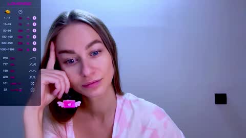 Mia online show from 2, 11, 2025