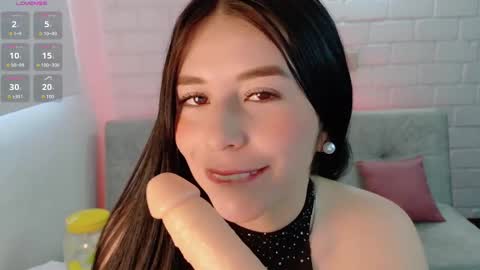 Sweet  Mia online show from 14, 9, 2025