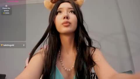 Snapshot of sweet_mikasa chatting on 15, 12, 2025 Mikasa online show from 15, 12, 2025