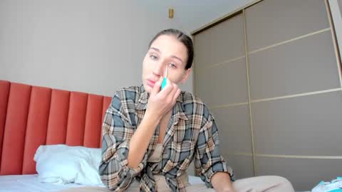 Snapshot of sweet_miss381 chatting on 25, 12, 2024 Sofi online show from 25, 12, 2024