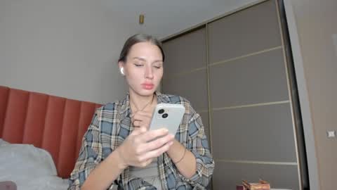 Snapshot of sweet_miss381 chatting on 30, 12, 2024 Sofi online show from 30, 12, 2024