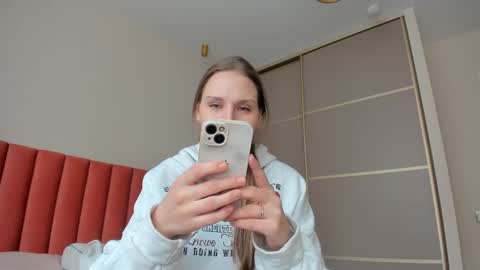 Snapshot of sweet_miss381 chatting on 11, 3, 2025 Sofi online show from 11, 3, 2025