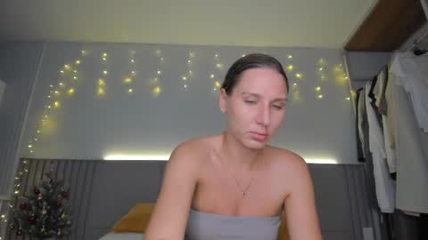 Snapshot of sweet_miss381 chatting on 17, 1, 2026 Sofi online show from 17, 1, 2026