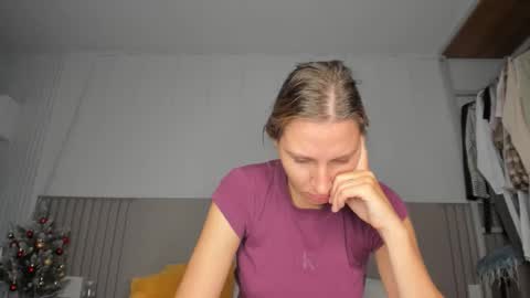 Snapshot of sweet_miss381 chatting on 16, 2, 2026 Sofi online show from 16, 2, 2026