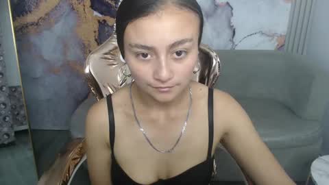 Live 300pm 900pm COLOMBIAN HOUR online show from 1, 3, 2025