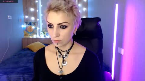 Snapshot of sweet_n_strong chatting on 2, 12, 2025 sweet_n_strong online show from 2, 12, 2025