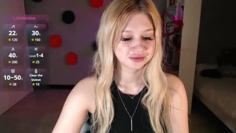 sweet_nicole_333 online show from 31, 10, 2025