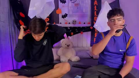 Snapshot of sweet_petter chatting on 1, 11, 2025 Petter online show from 1, 11, 2025