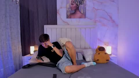 Snapshot of sweet_petter chatting on 5, 11, 2025 Petter online show from 5, 11, 2025